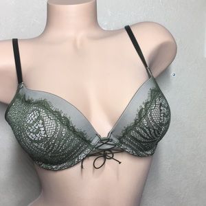 32 Victoria's Secret Sexy Push Up Bra Olive Lace
